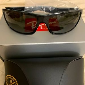 Ray Ban Luxottica Sunglasses
